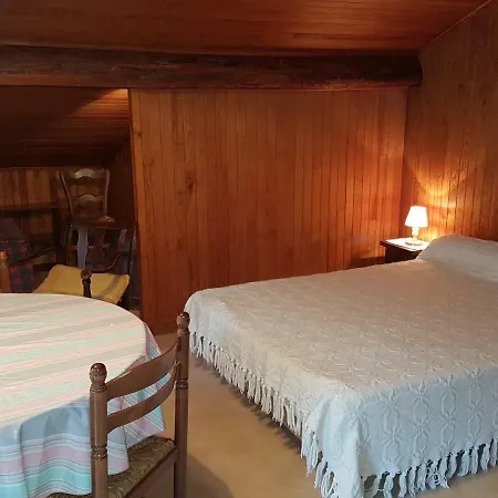 Le 2 Apartment *